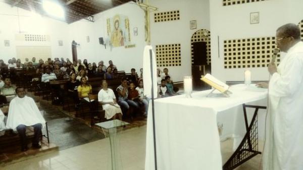 Missa na Igreja de Nossa Senhora das Mercês.(Imagem:FlorianoNews)