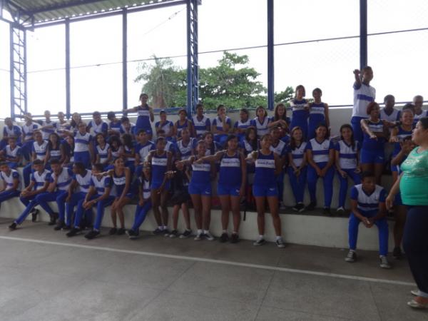 Aniversário da Escola Estadual Fauzer Bucar é comemorado com Torneio de Futsal.(Imagem:FlorianoNews)