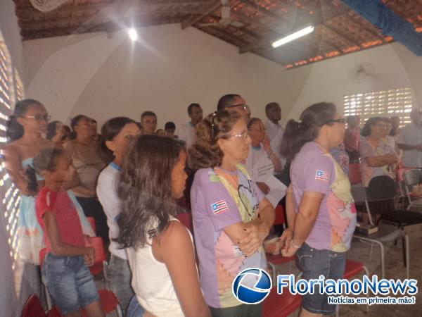 Famílias florianenses trocam folia por retiros espirituais.(Imagem:FlorianoNews)