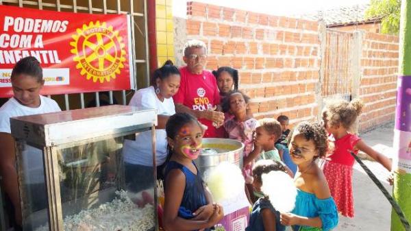 Clubes de Rotary de Floriano realizam campanha de vacinação no Conjunto Aparecida Procópio.(Imagem:Rotary Club)