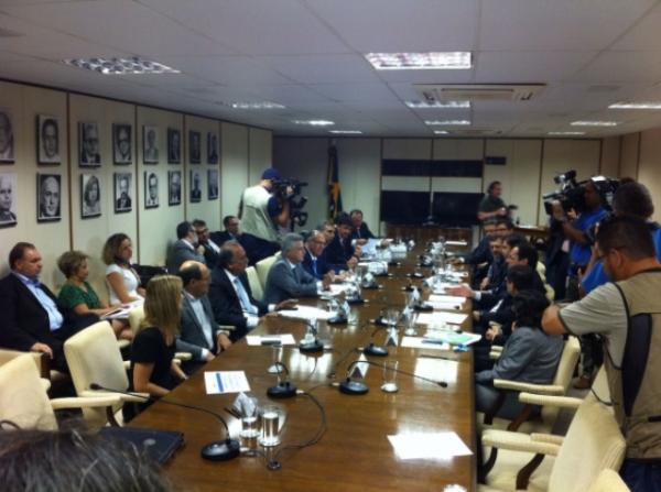 Ministro apresenta estratégias de crescimento a governadores.(Imagem:CCom)