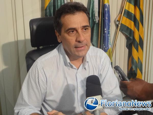 Prefeito Gilberto Júnior confirma desligamento político com o Vice Salomão Holanda.(Imagem:FlorianoNews)
