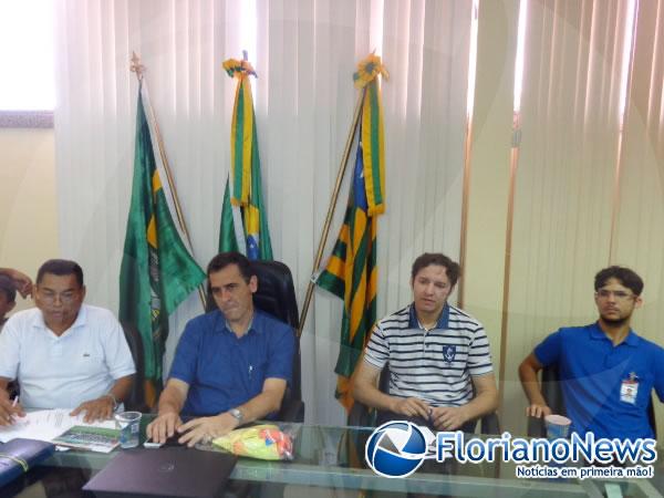 Prefeito e Liga Florianense se reúnem com desportistas de Floriano.(Imagem:FlorianoNews)