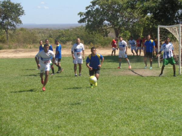 Torneio de Futebol celebra aniversário da Polícia Militar em Floriano.(Imagem:FlorianoNews)