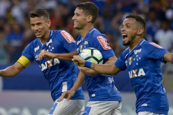 Thiago Neves empatou a partida.(Imagem:Washington Alves)