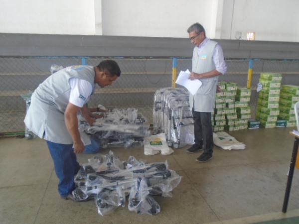 Projeto Passo à Frente inicia distribuição de equipamentos em Floriano.(Imagem:FlorianoNews)