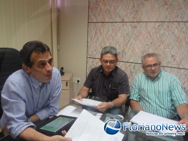 Reunião com Prefeito e Sindicato debate recursos do FUNDEB.(Imagem:FlorianoNews)