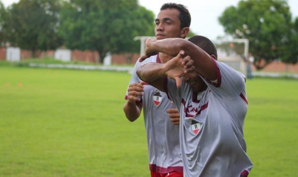 Thiago Dias e Fabinho são poupados por comissão técnica.(Imagem:Emanuele Madeira)