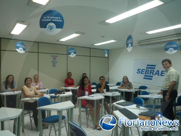 Empresários florianenses participam de curso sobre Gestão Financeira.(Imagem:FlorianoNews)