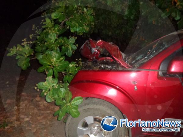 Veículo envolvido no acidente retido no Posto da PRF.(Imagem:FlorianoNews)