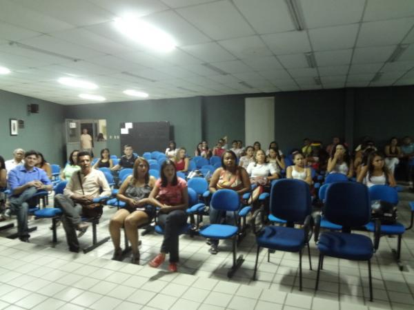 UESPI realizou palestra sobre Literatura Africana em Floriano.(Imagem:FlorianoNews)