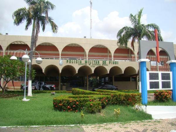 Anuncio do edital foi feito no Quartel do Comando Geral da Polícia MIlitar do Piauí.(Imagem:Gil Oliveira/ G1)