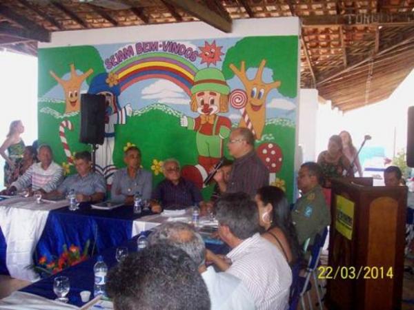 Deputado Gustavo Neiva participou de encontro do G15 em Eliseu Martins.(Imagem:Portal o dia)