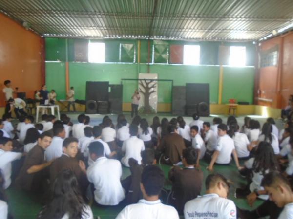 Show de Talentos marca o Dia do Estudante na Escola Pequeno Príncipe.(Imagem:FlorianoNews)