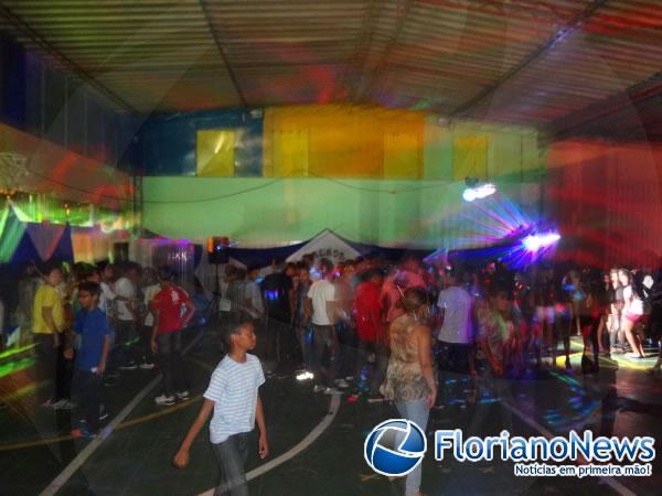 Balada encerra comemorações do 22º aniversário da Escola Pequeno Príncipe.(Imagem:FlorianoNews)