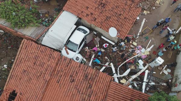Testemunha em tragédia no Parque Rodoviário havia alertado sobre rompimento.(Imagem:Edenilton Freitas/Cidadeverde.com)