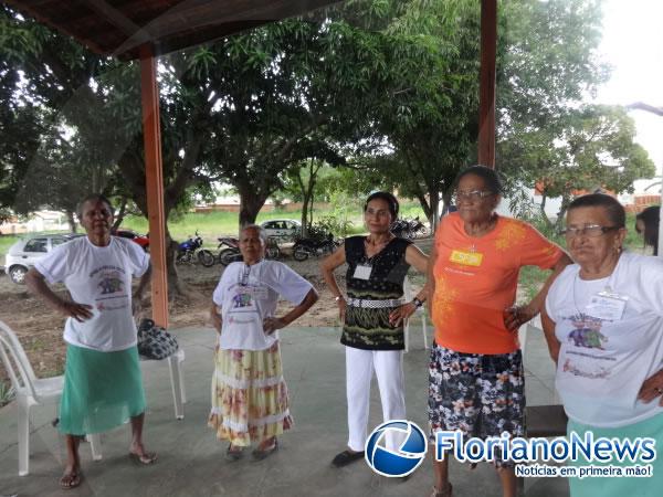 Homenagem às mulheres reúne idosas do grupo AMI no CRAS II.(Imagem:FlorianoNews)
