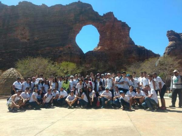 Escola Pequeno Príncipe realiza excursão no Parque Serra da Capivara.(Imagem:Escola Pequeno Príncipe)