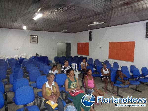 Reunião discutiu preparativos para o Show do Carrapeta 2014.(Imagem:FlorianoNews)