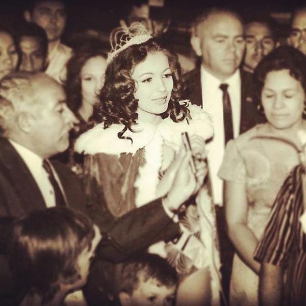 Fátima Macedo ao ser eleita Miss Piauí 1971.(Imagem:Divulgação)