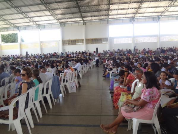 Realizado 1º dia do Congresso das Testemunhas de Jeová em Floriano.(Imagem:FlorianoNews)