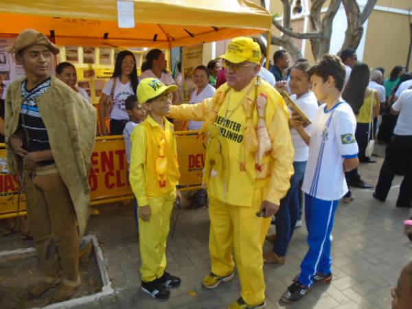 Repórter Amarelinho homenageado durante projeto de pesquisa e extensão.(Imagem:FlorianoNews)