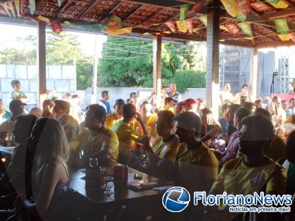 Torcedores de Floriano e Barão de Grajaú reagem com tristeza derrota do Brasil para a Alemanha.(Imagem:FlorianoNews)