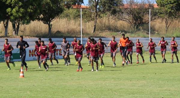 Jogadores do River-PI teriam confirmado atrasos salariais.(Imagem:Abdias Bideh)