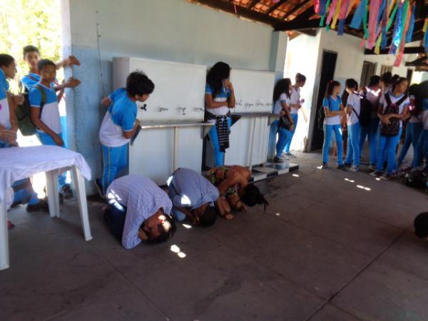 Lindolfo Uchoa comemora semana do folclore com apresentações culturais.(Imagem:FlorianoNews)