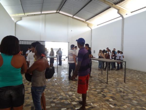 Visita ao Galpão da Cooperativa dos Coletores de Materiais Recicláveis de Floriano.(Imagem:FlorianoNews)