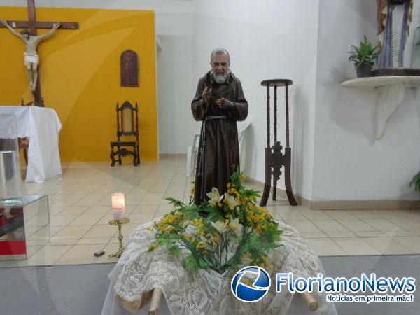 Iniciado os festejos de São Pio de Pietrelcina no bairro Guia.(Imagem:FlorianoNews)