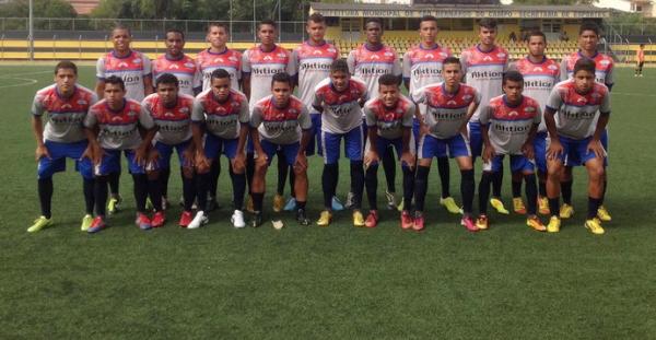 Elenco sub-19 do Piauí que se prepara para disputar a Copinha.(Imagem:Divulgação/Piauí Futebol Clube)