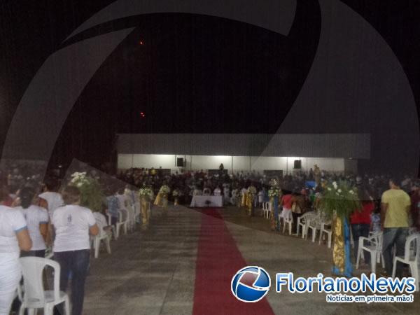 Feriado de Nossa Senhora das Graças teve procissão e missa em Floriano. (Imagem:FlorianoNews)