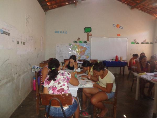 Cursos de Bordado e Pintura em Tecido são oferecidos à população baronense.(Imagem:FlorianoNews)