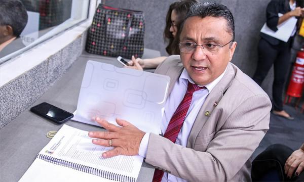 Vereador Dudu diz que pesquisas não traz segurança para escolher candidato.(Imagem:Roberta Aline/Cidadeverde.com)