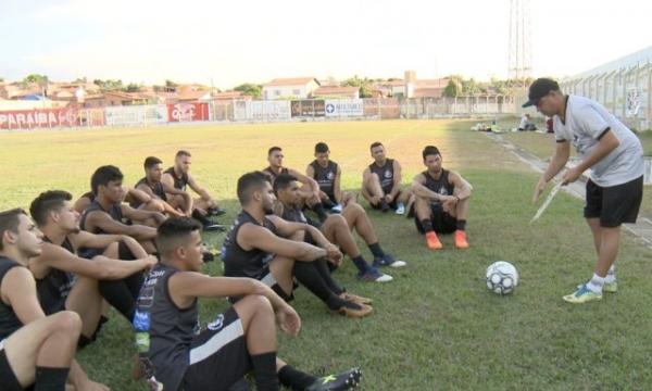 Cori-Sabbá faz último treino em Floriano antes de receber o Oeirense.(Imagem:Reprodução/TV Alvorada)