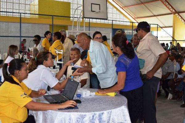 Pacientes atendidos pelo Programa Olhar Bem fazem retorno médico.(Imagem:Waldemir Miranda)