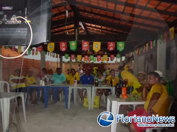 Torcedores de Floriano e Barão de Grajaú reagem com tristeza derrota do Brasil para a Alemanha.(Imagem:FlorianoNews)