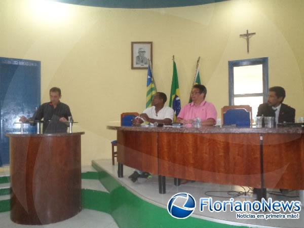Professores participam de debate sobre redução da maioridade penal em Floriano(Imagem:FlorianoNews)