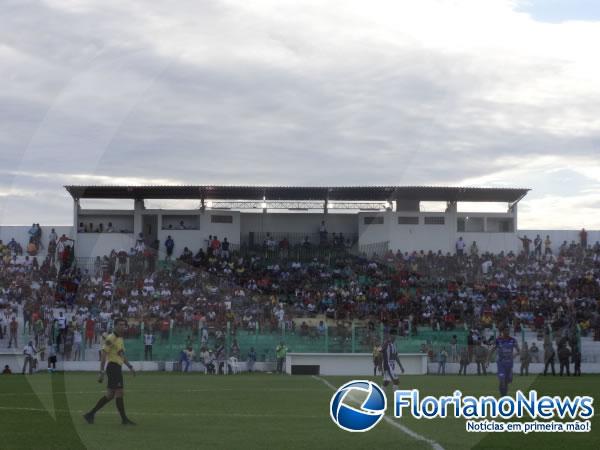 Cori-Sabbá empata em jogo contra o Piauí e ambos são eliminados do Campeonato Piauiense.(Imagem:FlorianoNews)