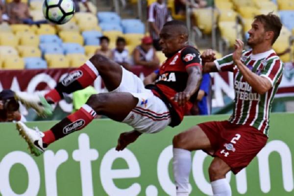 Flu sai na frente, Fla empata e amplia jejum do rival.(Imagem:MAILSON SANTANA)