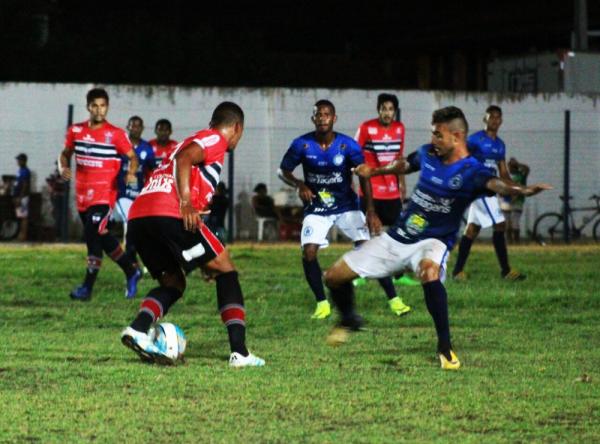 Parnahyba chegou a receber River-PI e Piauí no primeiro turno, antes dos laudos expirarem.(Imagem:Wenner Tito/GloboEsporte.com)