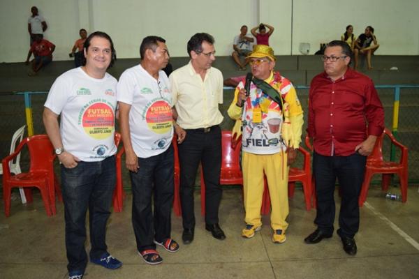 Prefeito Gilberto Júnior é homenageado no Torneio Férias de Inverno.(Imagem:Secom)