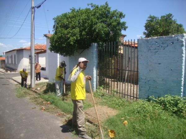 Cotidiano - Limpeza pública(Imagem:redação)