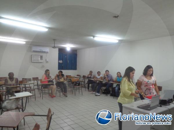 PARFOR/UESPI realiza curso de Tecnologias Assistivas em Floriano.(Imagem:FlorianoNews)