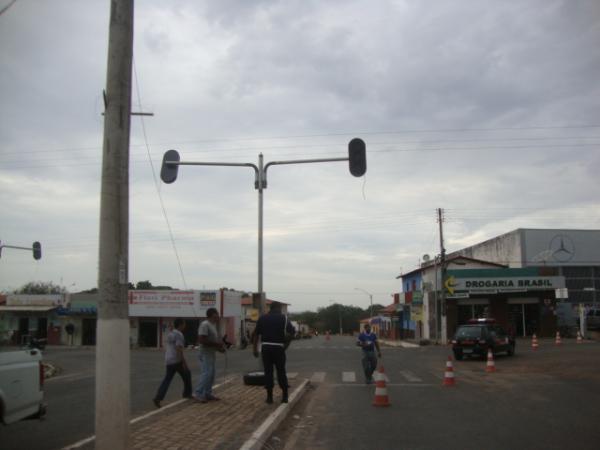 Novo semaforo(Imagem:redação)