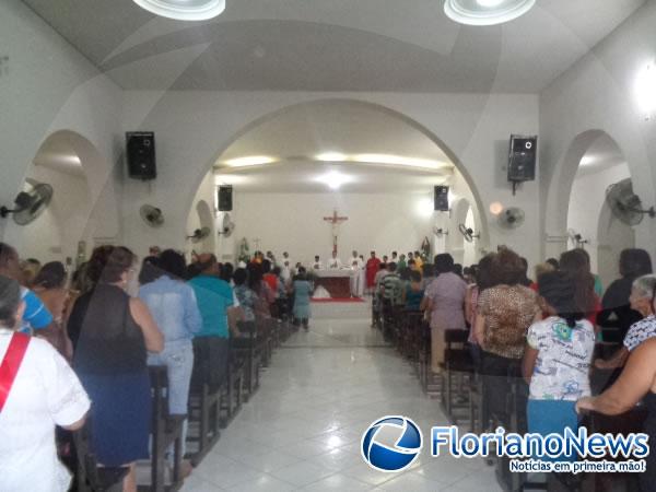 Missa do Lava-pés reúne fiéis na paróquia de Santo Antônio em Barão de Grajaú.(Imagem:FlorianoNews)