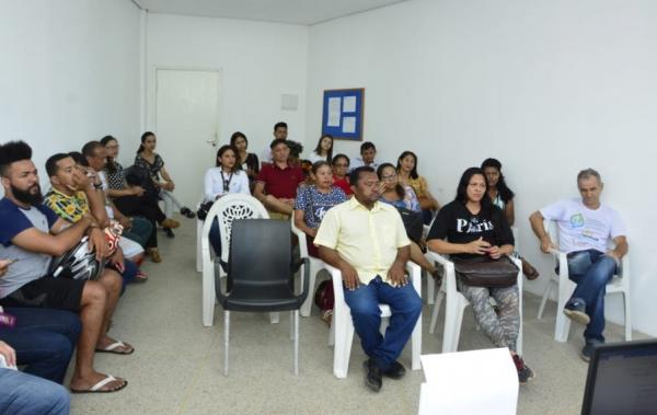 Secretaria de Cultura realiza reunião com grupos inscritos na Lei Professor Moreira em Floriano(Imagem:Secom)