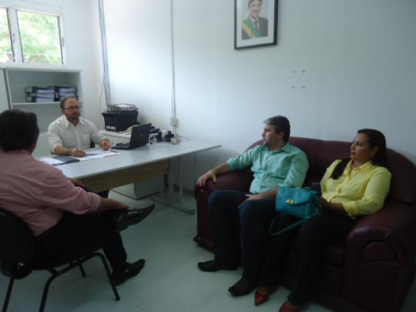 Parlamentares realizam visita técnica ao Hospital Regional Tibério Nunes.(Imagem:FlorianoNews)