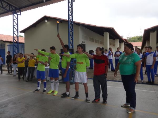 Aniversário da Escola Estadual Fauzer Bucar é comemorado com Torneio de Futsal(Imagem:FlorianoNews)